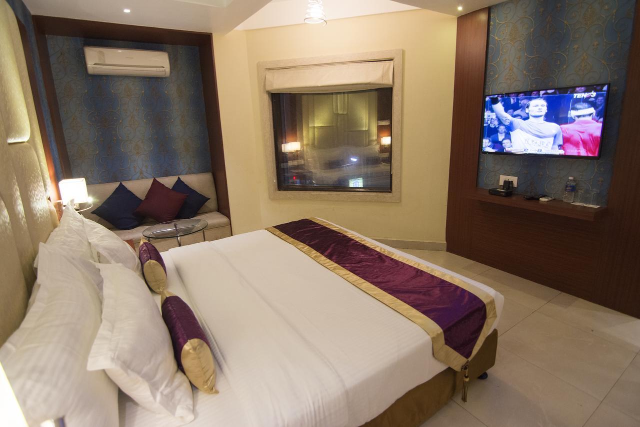 Aura Hotel Calcutta Extérieur photo