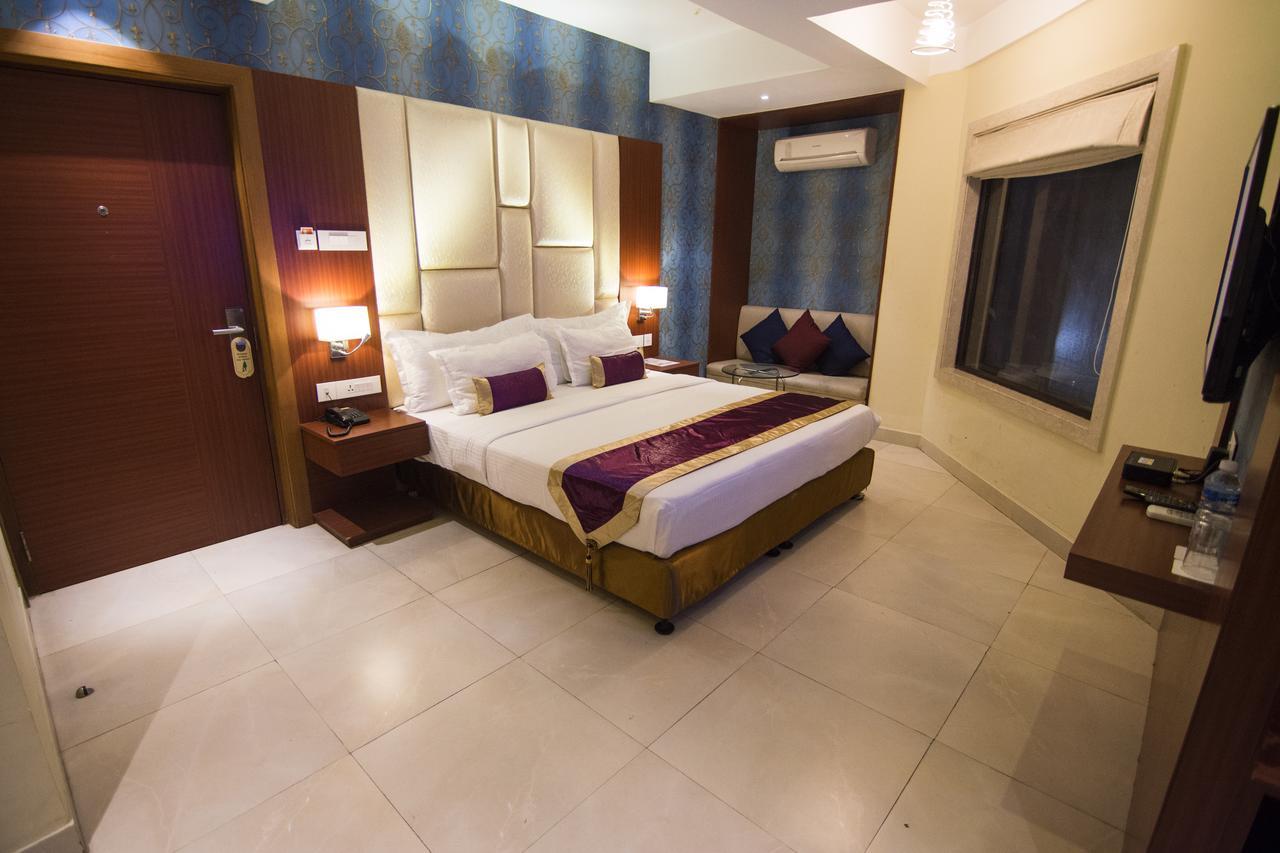 Aura Hotel Calcutta Extérieur photo