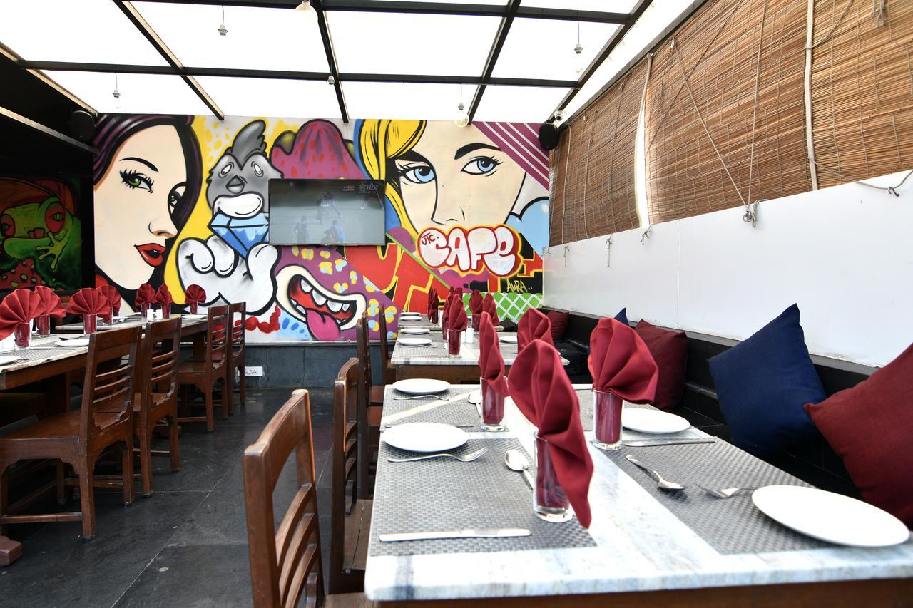 Aura Hotel Calcutta Extérieur photo