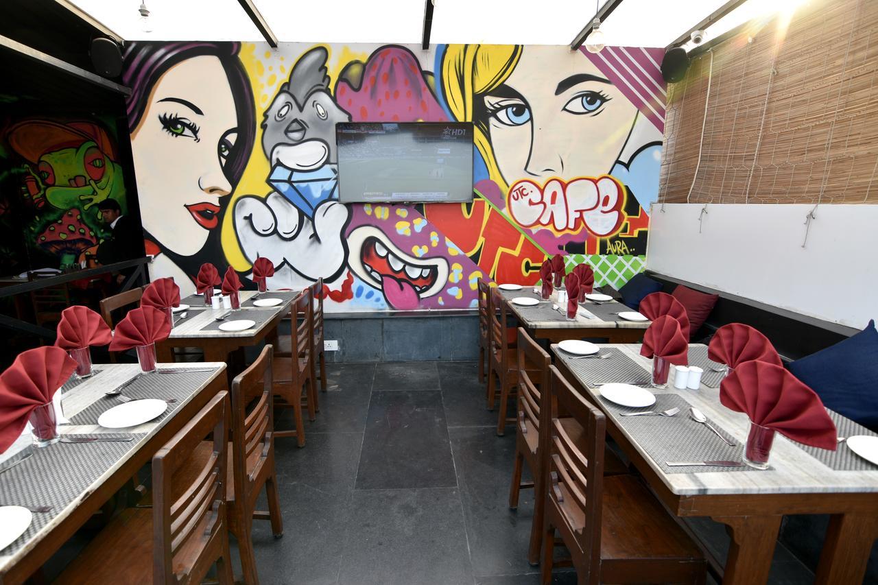 Aura Hotel Calcutta Extérieur photo